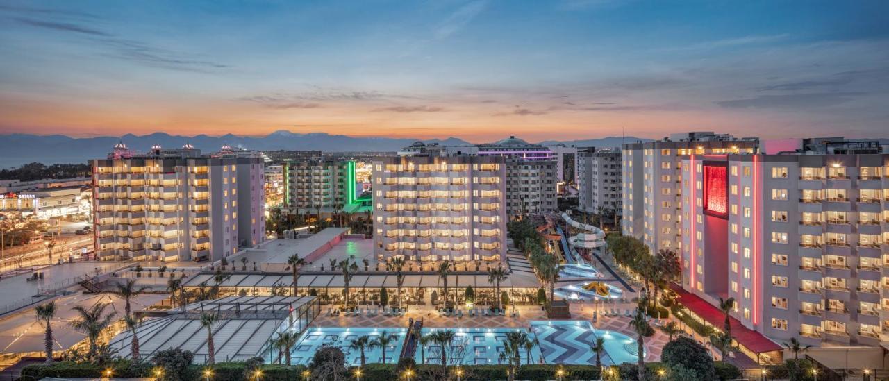 Ramada Resort By Wyndham Lara Antalya Eksteriør bilde
