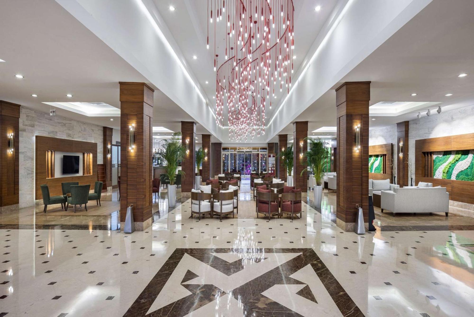Ramada Resort By Wyndham Lara Antalya Eksteriør bilde